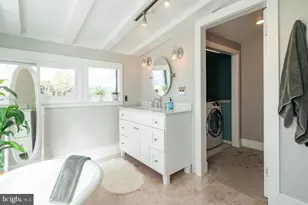 229 E Benezet St, Philadelphia, PA 19118 - Photo 23