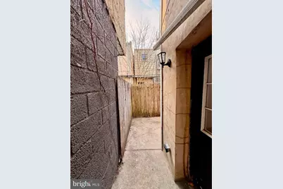 2126 Latona Street, Philadelphia, PA 19146 - Photo 17