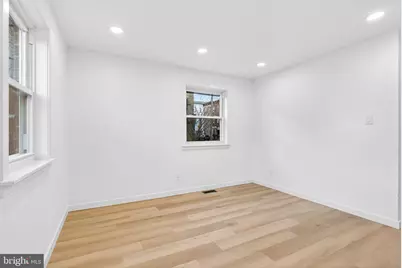 1230 W Susquehanna Avenue, Philadelphia, PA 19122 - Photo 11