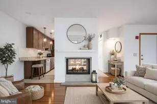 1717 Green St, Philadelphia, PA 19130 - Photo 9