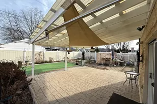 813 Piermont St, Philadelphia, PA 19116 - Photo 3