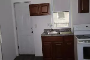 527 E Walnut Ln, Philadelphia, PA 19144 - Photo 11