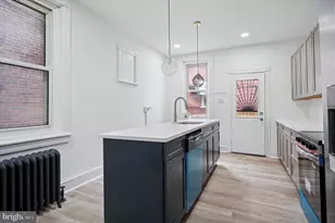 5457 Cedar Ave, Philadelphia, PA 19143 - Photo 11