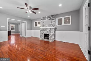 558 E Locust Ave, Philadelphia, PA 19144 - Photo 9