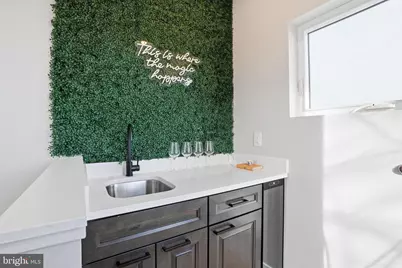 1514 S Bambrey Street, Philadelphia, PA 19146 - Photo 25