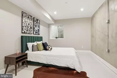 1514 S Bambrey Street, Philadelphia, PA 19146 - Photo 15