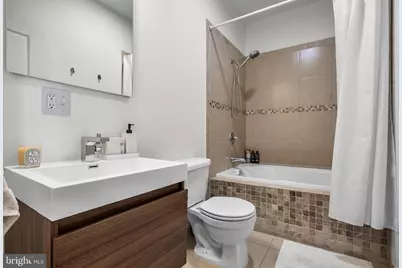 1627 Fairmount Avenue #B, Philadelphia, PA 19130 - Photo 21