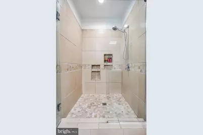 1627 Fairmount Avenue #B, Philadelphia, PA 19130 - Photo 31