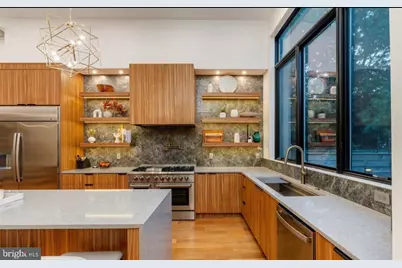 227 E Allen Street, Philadelphia, PA 19125 - Photo 9