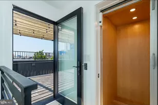 227 E Allen St, Philadelphia, PA 19125 - Photo 49