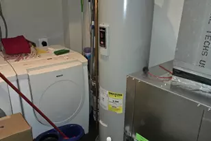 201 N 8th St, Philadelphia, PA 19106 - Photo 21