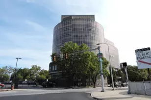 201 N 8th St, Philadelphia, PA 19106 - Photo 1