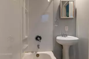 1735 W Oxford St, Philadelphia, PA 19121 - Photo 35