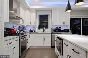 1121 Earl St, Philadelphia, PA 19125 - Photo 15