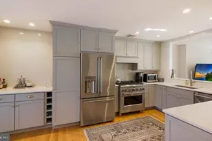 508 Addison St, Philadelphia, PA 19147 - Photo 7