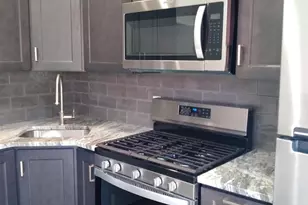 224 Watkins St, Philadelphia, PA 19148 - Photo 9