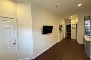 1003 S 6th St, Philadelphia, PA 19147 - Photo 3