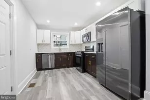 2037 E Cumberland St, Philadelphia, PA 19125 - Photo 9