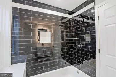 2037 E Cumberland Street, Philadelphia, PA 19125 - Photo 15