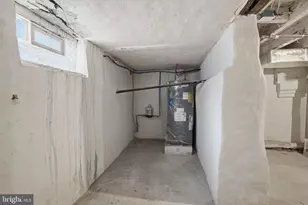 2037 E Cumberland St, Philadelphia, PA 19125 - Photo 13