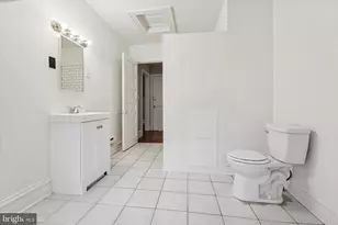 111 E Gorgas Ln, Philadelphia, PA 19119 - Photo 9