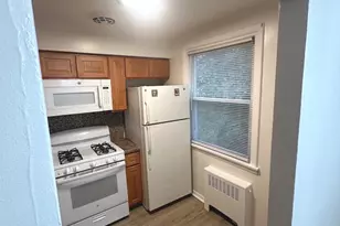 8027 Rodney St, Philadelphia, PA 19150 - Photo 5