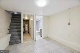 2416 Manning St, Philadelphia, PA 19103 - Photo 9