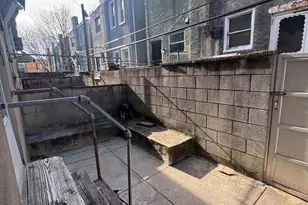 2232 S Bonsall St, Philadelphia, PA 19145 - Photo 9