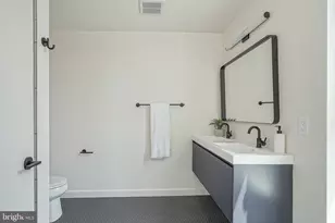 1301 Bainbridge St, Philadelphia, PA 19147 - Photo 11