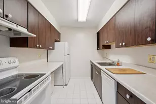 1420 Locust St, Philadelphia, PA 19102 - Photo 3