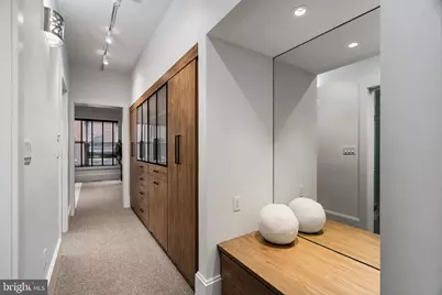 2041 Locust Street, Philadelphia, PA 19103 - Photo 15