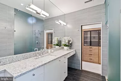 2041 Locust Street, Philadelphia, PA 19103 - Photo 21