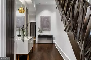 2041 Locust St, Philadelphia, PA 19103 - Photo 3