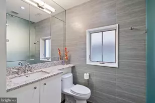 2041 Locust St, Philadelphia, PA 19103 - Photo 25