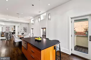 2041 Locust St, Philadelphia, PA 19103 - Photo 51