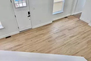 1817 S 5th St, Philadelphia, PA 19148 - Photo 11