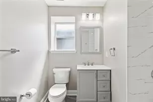 1821 W Porter St, Philadelphia, PA 19145 - Photo 23