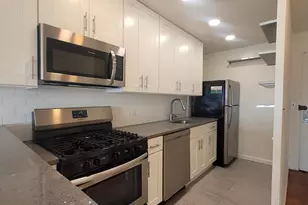 210 Locust St, Philadelphia, PA 19106 - Photo 5