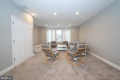 524 S 3rd Street #3RD FLOOR, Philadelphia, PA 19147 - Photo 5