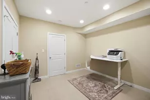 916 S 20th St, Philadelphia, PA 19146 - Photo 9