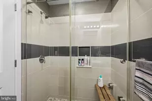 916 S 20th St, Philadelphia, PA 19146 - Photo 7