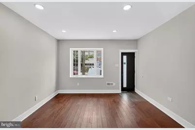 2020 E Cumberland Street, Philadelphia, PA 19125 - Photo 5