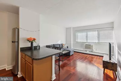 2101 Chestnut Street #1412, Philadelphia, PA 19103 - Photo 1