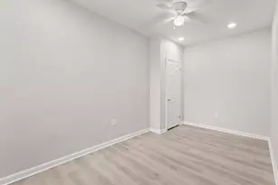 3010 Emerald St, Philadelphia, PA 19134 - Photo 5