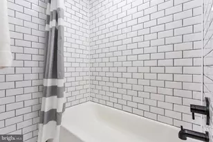 602 Fernon St, Philadelphia, PA 19148 - Photo 13