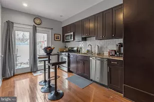 2524 Sepviva St, Philadelphia, PA 19125 - Photo 9