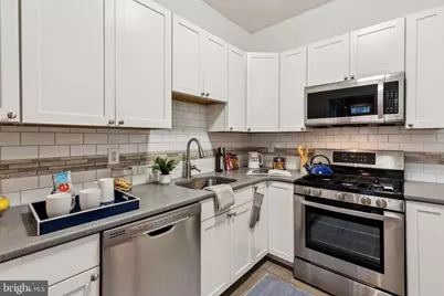 2617 Aspen Street, Philadelphia, PA 19130 - Photo 13