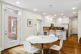 915 Clinton St, Philadelphia, PA 19107 - Photo 9