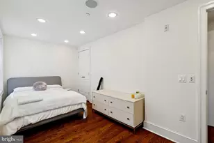 915 Clinton St, Philadelphia, PA 19107 - Photo 19