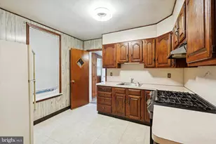 818 S Vogdes St, Philadelphia, PA 19143 - Photo 9